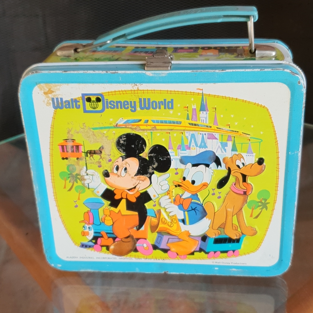 1970’s vintage Walt Disney World Lunchbox